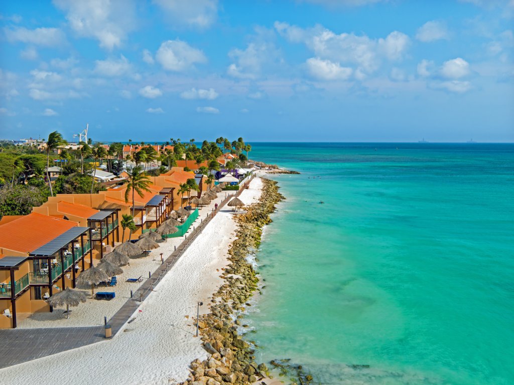 9 Aruba Restaurants on the Beach