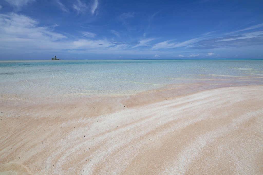 7 Calm Caribbean Beaches with the Clearest Waters