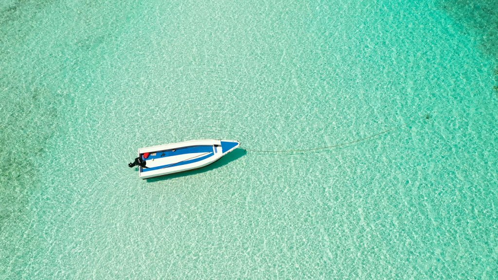 7 Calm Caribbean Beaches with the Clearest Waters
